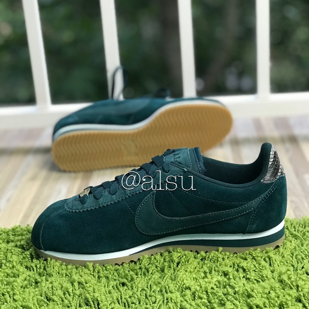 NWT Nike Classic Cortez ALC Prem Midnight Spruce W - Picture 4 of 8